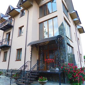 Glanz Bed and Breakfast Jaremtsje Exterior photo