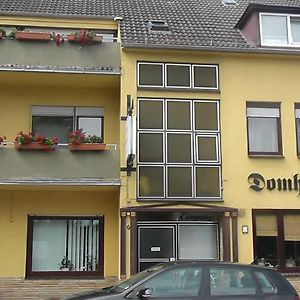 Domhotel Bed & Breakfast Schleswig Exterior photo