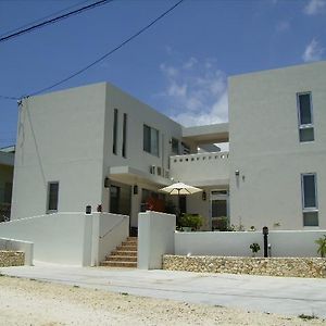 Casa Di Bravo Hotel Miyakojima  Exterior photo