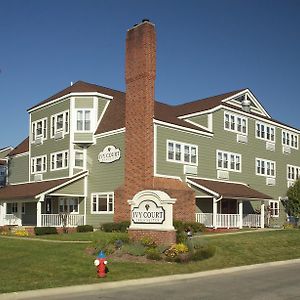 Ivy Court Inn And Suites South Bend Exterior photo