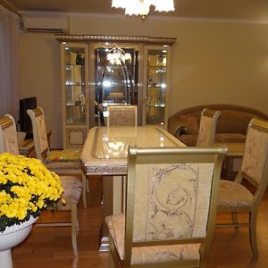 Luxury Versailles Apartments Center Opera Burgas Stad Room photo