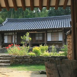 Yi Jin-Rae'S Historic House Hotel Boseong Exterior photo