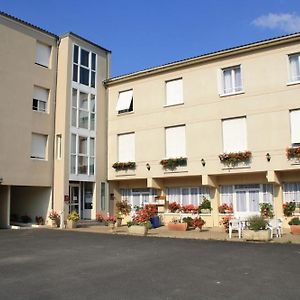 Le Chalet Fleuri Hotel Chauvigny Exterior photo