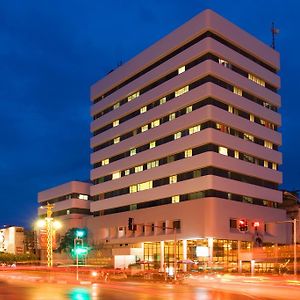 Thumrin Hotel Trang Exterior photo