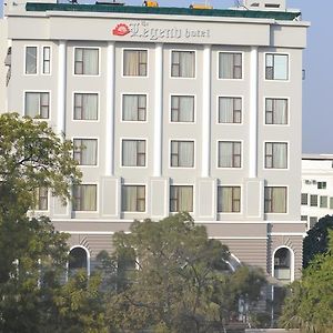 The Legend Hotel Allāhābād Junction Exterior photo