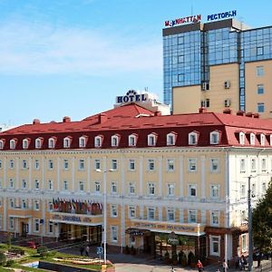 Hotel Ukraine Rivne Exterior photo