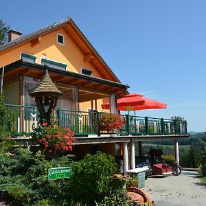 Gaestehaus Schmid Appartement Sankt Johann im Saggautal Exterior photo