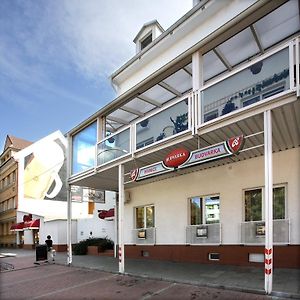 Penzion Budvarka Hotel Hodonín Exterior photo