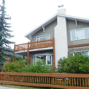 Alberta Greenwood Lodge Jasper Exterior photo