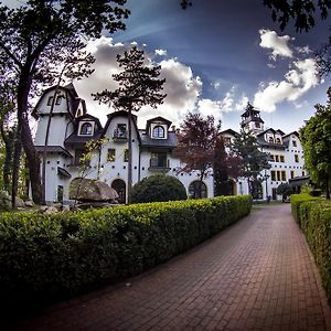 Hotel Maria Strzelin Exterior photo