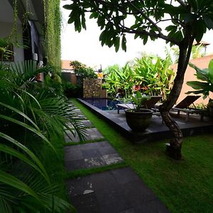 Surya Guest House Sanur Exterior photo