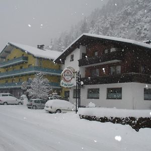 Gasthof Schaber Hotel Pettnau Exterior photo