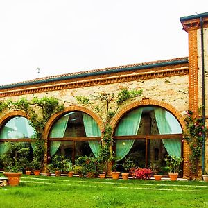 Locanda La Corte Dei Galli Pension Carre Exterior photo