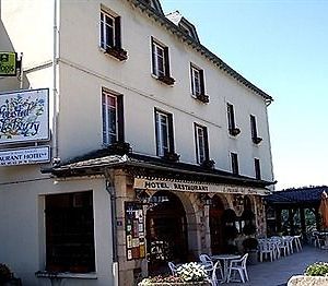 Logis L'Oustal Del Barry Hotel Najac Exterior photo