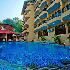 Rendezvous Beach Resort Panjim Dona Paula Exterior photo