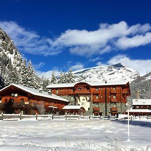 Le Rocher Hotel Champoluc Exterior photo