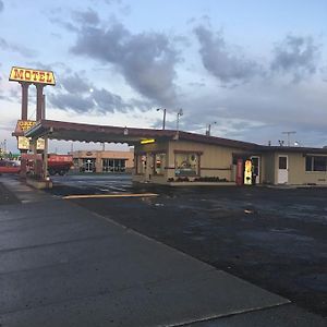 Oregon Trail Motel Ontario Exterior photo