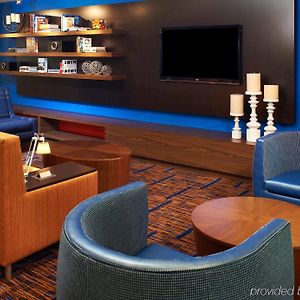 Courtyard By Marriott Cleveland Westlake Hotel Interior photo