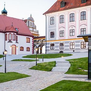 Hotel Schloss Leitheim Exterior photo