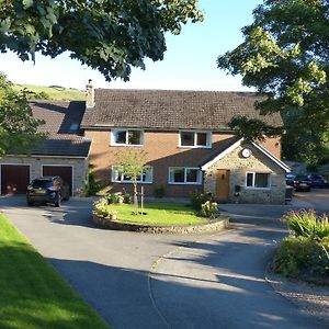 Millbrook Bed and Breakfast Penistone Exterior photo