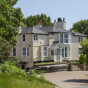 Mount Edgcumbe Bed and Breakfast Tunbridge Wells Exterior photo