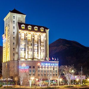 Jeongseon Maple Hotel Exterior photo