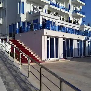 Aler Holiday Inn Sarandë Exterior photo