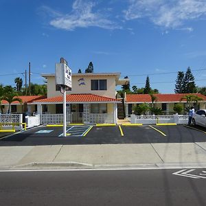 Ebb Tide Motel St. Pete Beach Exterior photo