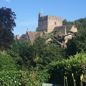 Cathedral View - Swn Yr Afon Bed and Breakfast Brecon Exterior photo