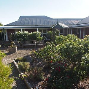 Bed & Breakfast At Tiffany'S Bed and Breakfast Mclaren Vale Exterior photo