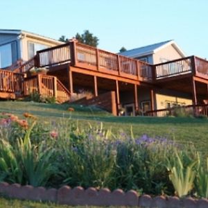 Sawin' Logs Inn Devils Tower Exterior photo