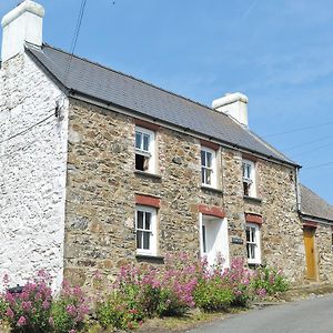 Trem-Y-Don Cottage Trevine Exterior photo