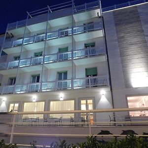 Hotel Oceano Marina di Pietrasanta Exterior photo