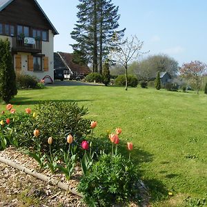 La Ferme De Montaigu Bed and Breakfast Exterior photo