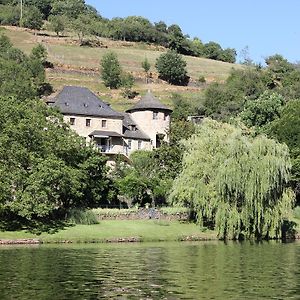 Manoir Des Pelies Bed and Breakfast Conques Exterior photo