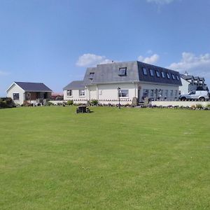 Lahiff'S Bay View Guest House Spanish Point Exterior photo