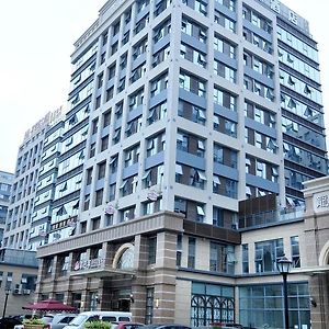 Chengdu French Theme Gold Palace Hotel Exterior photo