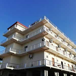 Hero Palace Hotel Trincomalee Exterior photo