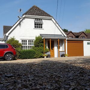 Canford Crossing Bed and Breakfast Wimborne Minster Exterior photo