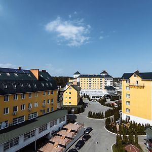 Hotel Verhovina Kiev Exterior photo