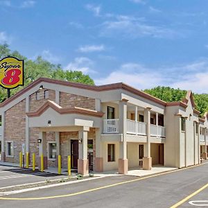 Super 8 By Wyndham Asbury Park Hotel Exterior photo