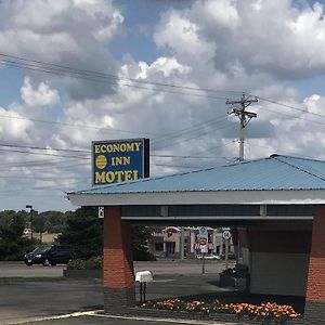 Economy Inn Marshalltown Exterior photo