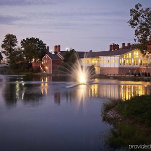 Nationwide Hotel&Conference Center Flint Exterior photo