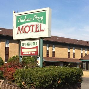 Hudson Plaza Motel Bayonne Jersey City Exterior photo