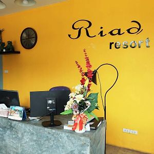 Riad Resort Aranya Prathet Exterior photo