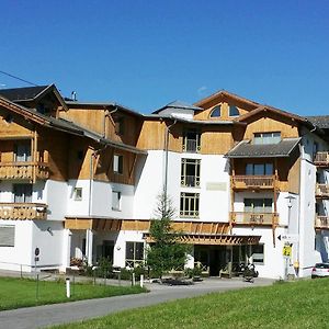 Hotel Laurenzhof Lendorf Exterior photo