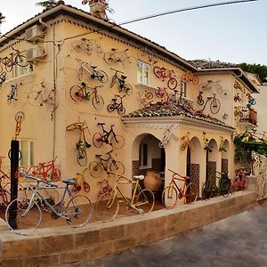 La Casa De Las Bicicletas Hotel Cazorla Exterior photo