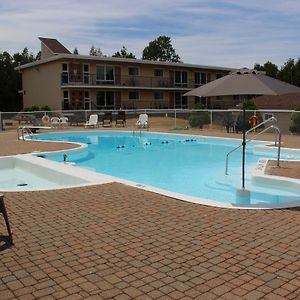 Sauble Beach Lodge Exterior photo