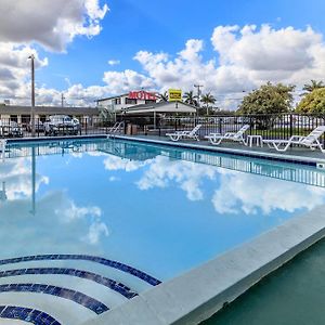 Budget Host Inn Florida City Exterior photo