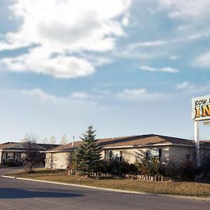 Bow River Inn Cochrane Exterior photo